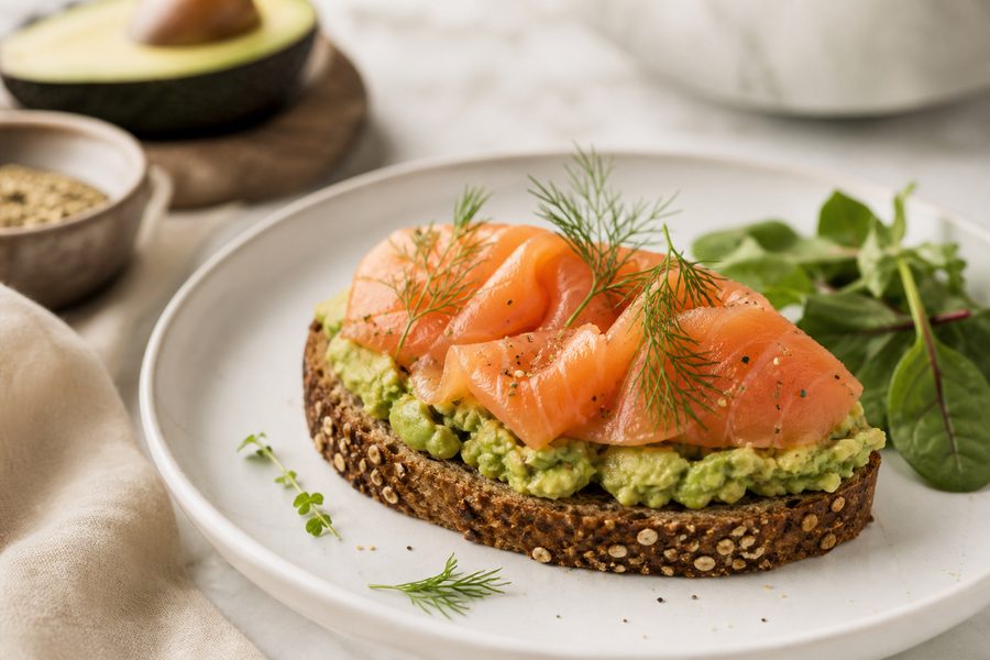 Tartine avocat et saumon fumé